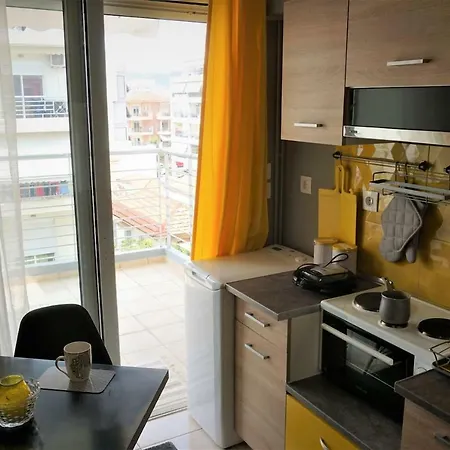 *super* Deal Flat+wifi+netflix+2bikes! * Vólos