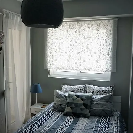 *super* Deal Flat+wifi+netflix+2bikes! *