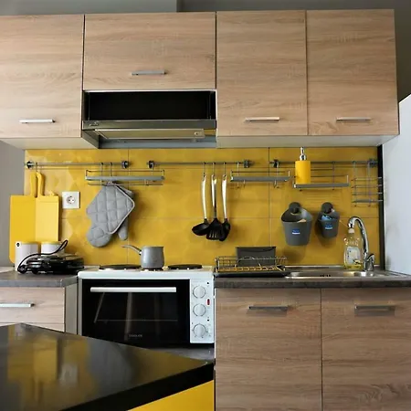 *super* Deal Flat+wifi+netflix+2bikes! * 볼로스