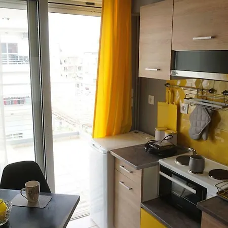 *super* Deal Flat+wifi+netflix+2bikes! 아파트