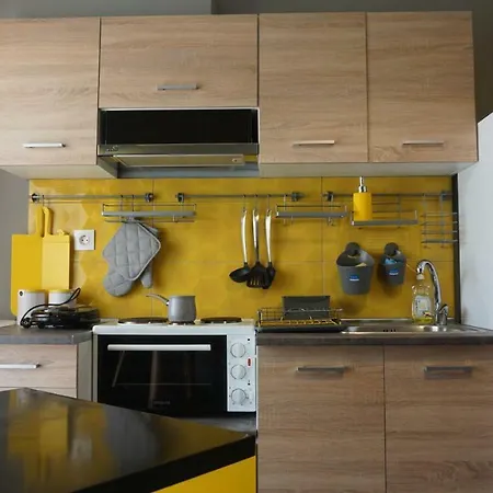 *super* Deal Flat+wifi+netflix+2bikes! * Βόλος